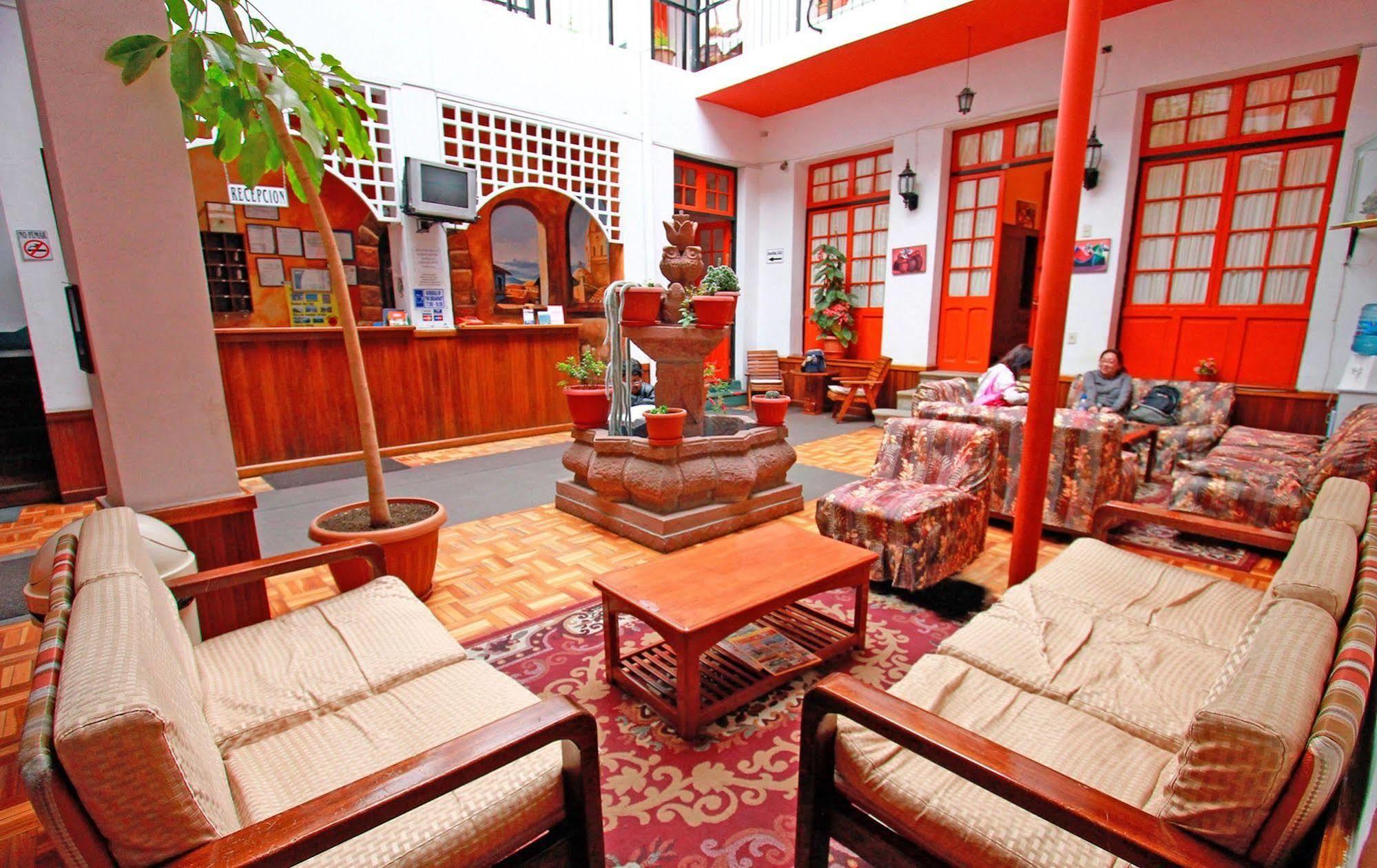 Momema Inn ลาปาซ ภายนอก รูปภาพ