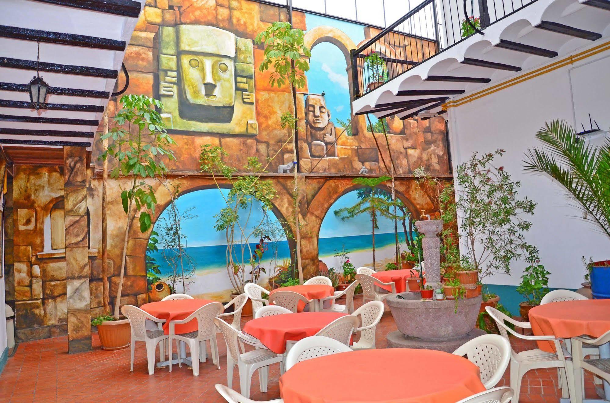 Momema Inn ลาปาซ ภายนอก รูปภาพ