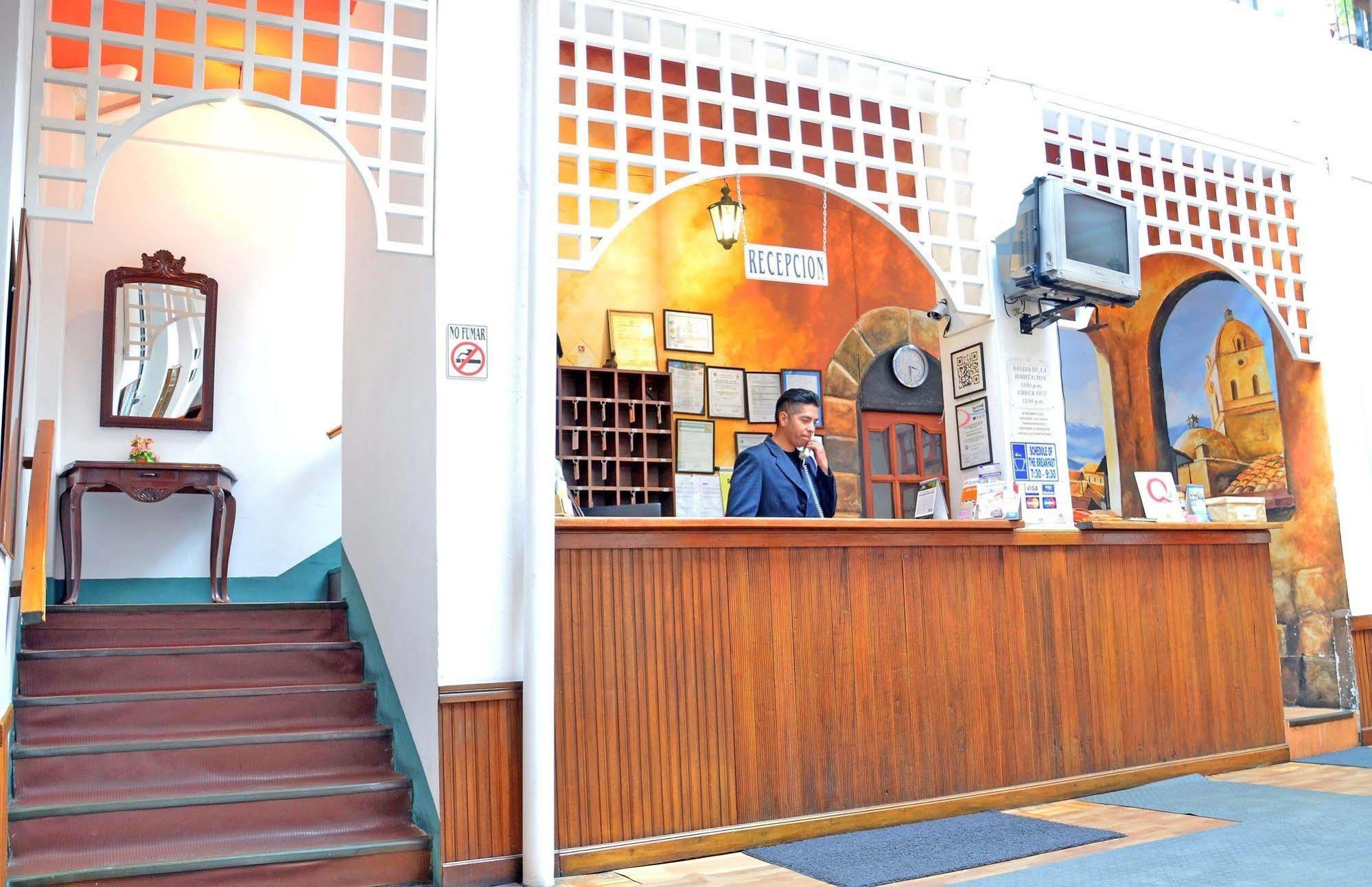 Momema Inn ลาปาซ ภายนอก รูปภาพ